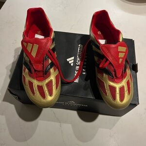 adidas Predator Precision FG
Zinedine Zidane Gold Metallic
Size: US Men 10